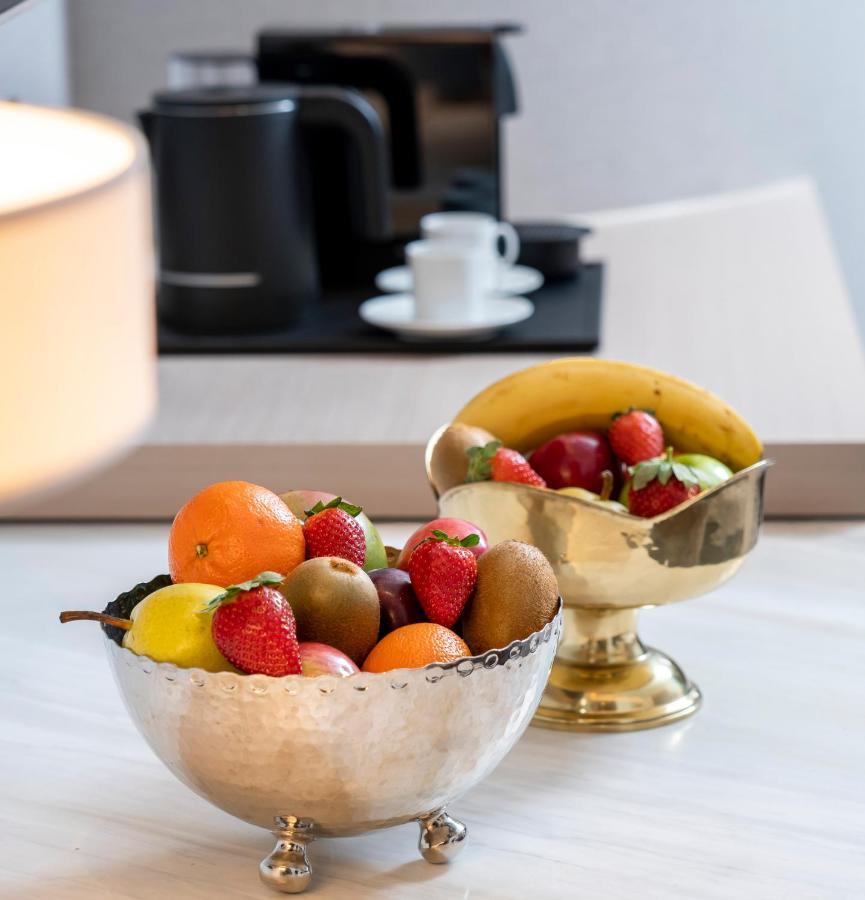 Address Istanbul 호텔 외부 사진 Fruit in bowls