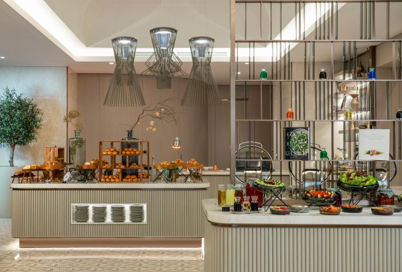 Address Istanbul 호텔 외부 사진 The buffet at the hotel